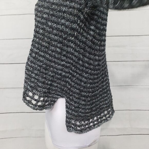 3/$25 Free People chunky knit crop top Large - Picture 3 of 7
